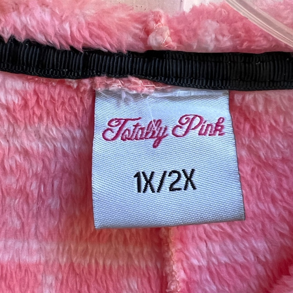 Cozy Pink Patterned Onsie - Picture 3 of 4